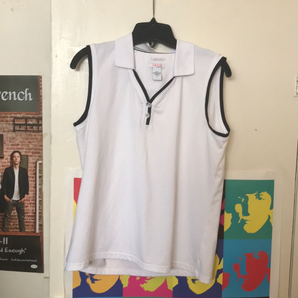 IZOD sleeveless top